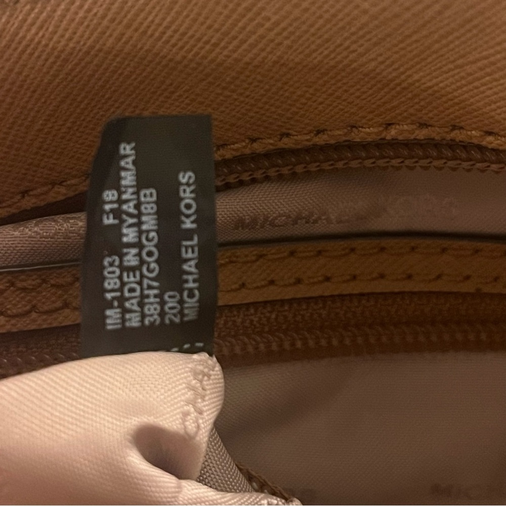 Michael Kors Tan and Brown Signature Crossbody Bag - Picture 11 of 14